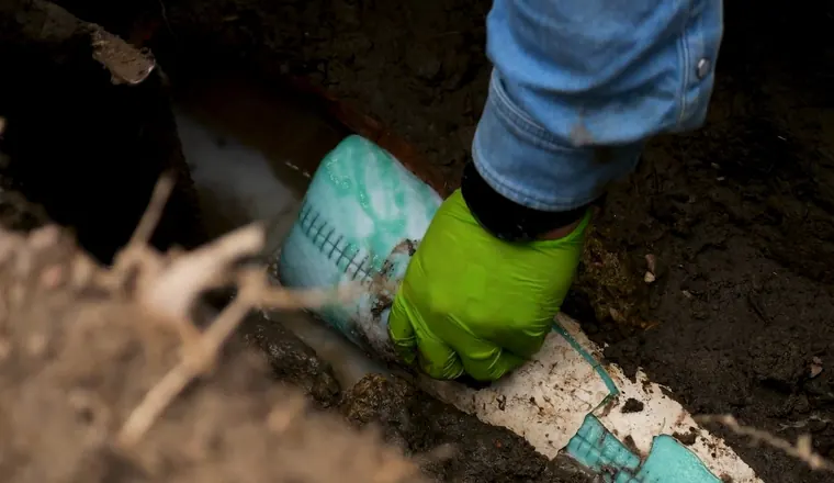 Open sewer lateral repair with pipe exposed in the ground for Clay Tile Sewer Laterals in Mechanicsburg